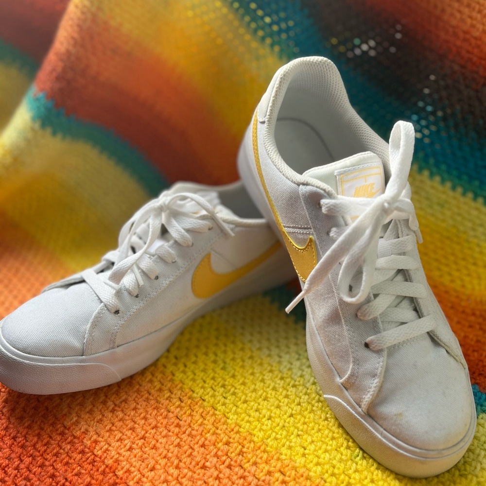 Women’s Nike Court Royale Ac Canvas Sneaker White/Topaz Gold. Size 7.5